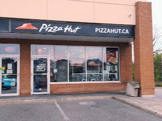 Exterior of pizza joint in Headford, Richmond Hill, Ontario